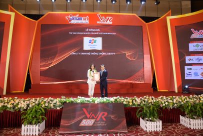 FPT IS honored in Top 500 largest enterprises in Vietnam in 2021