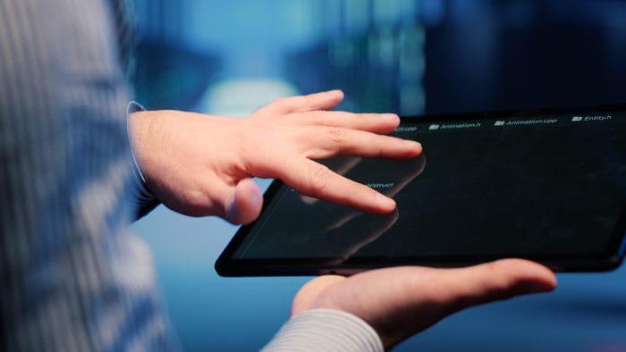 Male Database Technician Looking Hosting Server Tablet Working Cyberspace Networking Infrastructure Specialist Inspecting Mainframe Computer Processor Backup Handheld Shot Close Up 1742981182 700x39 1756280118