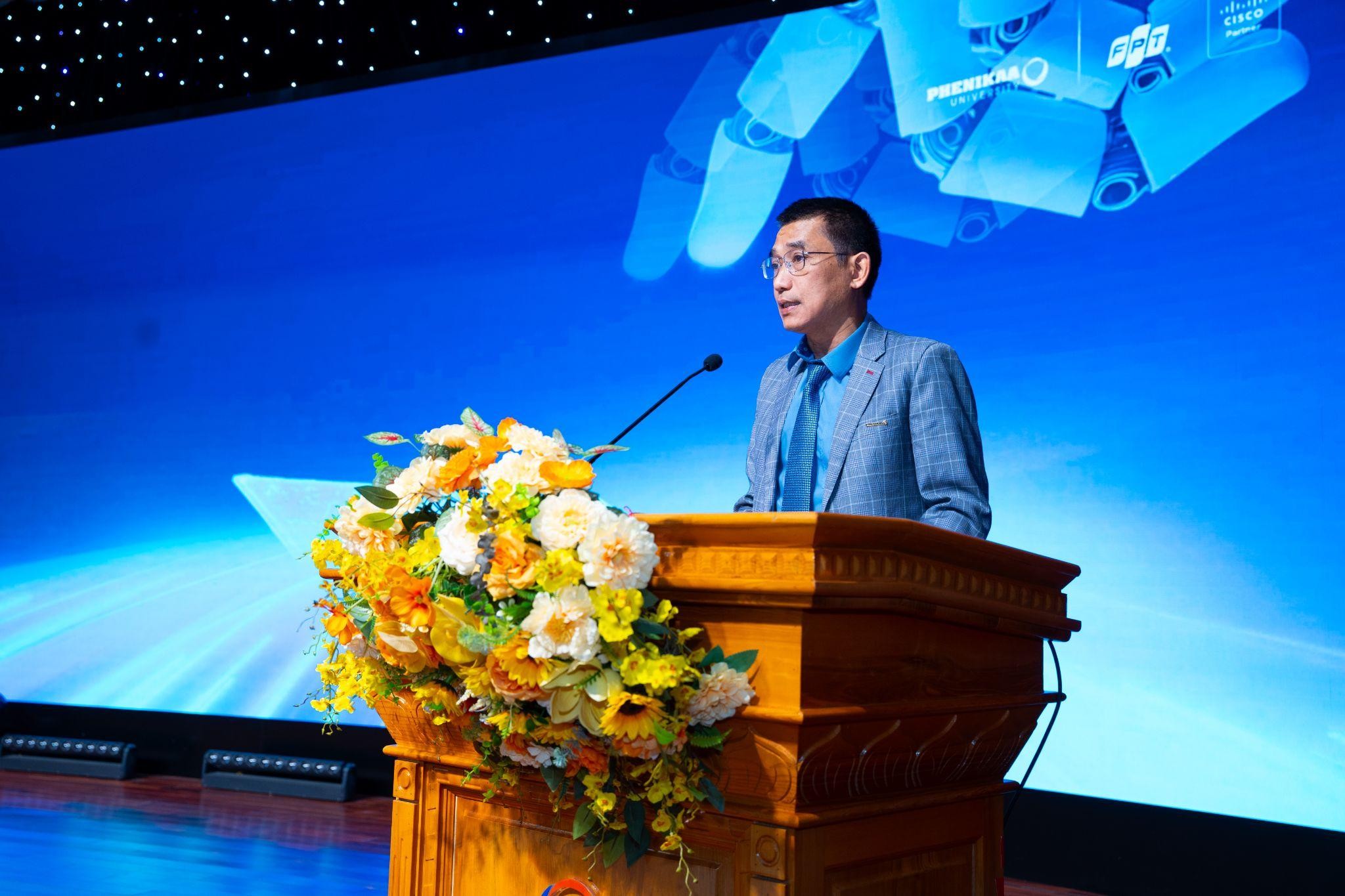 Gs.ts Nguyen Van Hieu Khang Dinh Ai Khong Con La Cong Cu Ho Tro Don Thuan Ma Da Tro Thanh Ha Tang Tri Thuc Moi 1779166517 1779437128