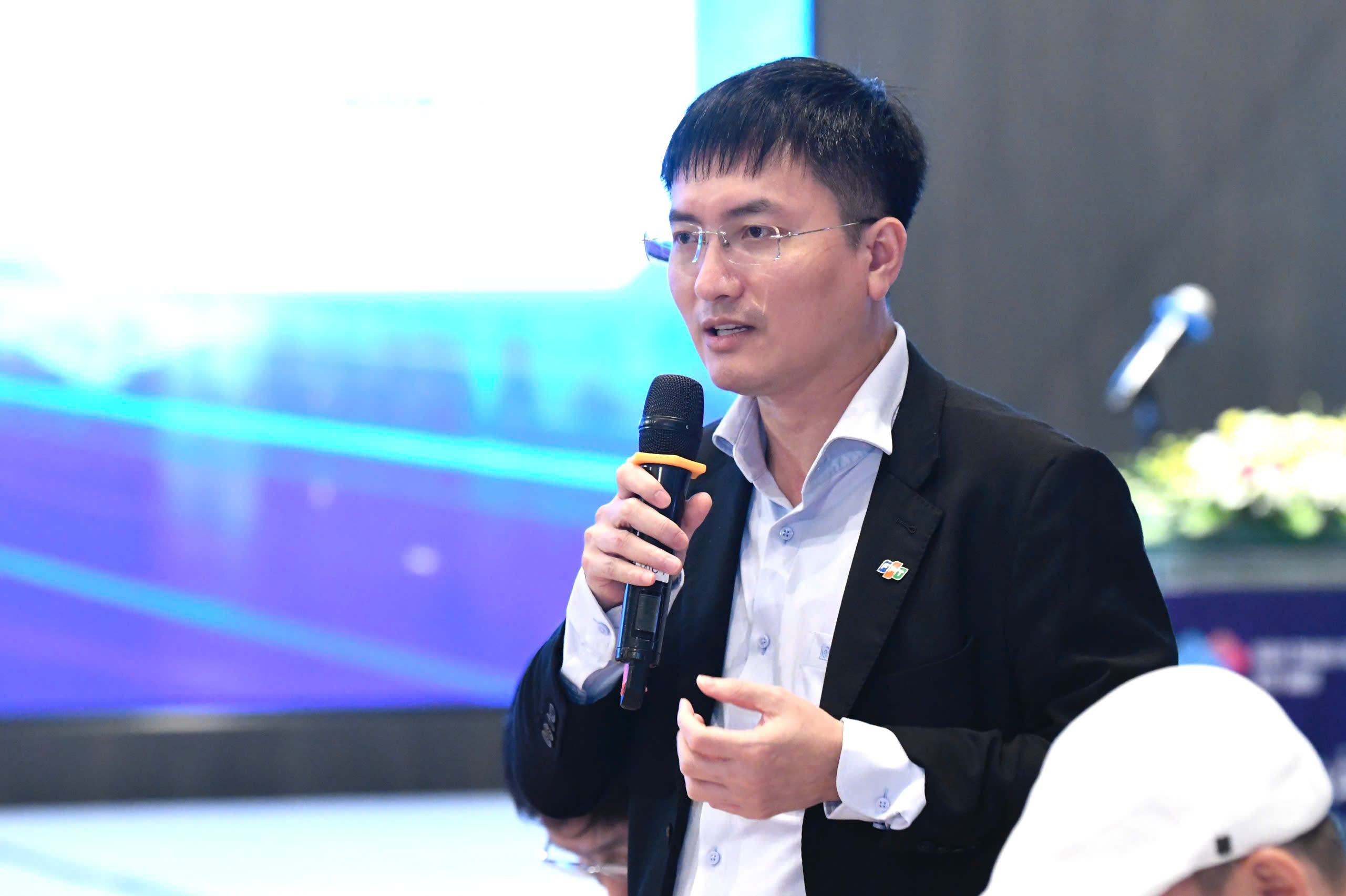 Ảnh 3 Ông Nguyễn Xuân Việt Fpt Chia Sẻ Trong Bối Cảnh Hiện Nay, Chúng Ta Cần Nhiều Lớp Bảo Vệ để Ngăn Chặn Lừa đảo Bằng Ai (Ảnh Báo Tiền Phong) 1792125057