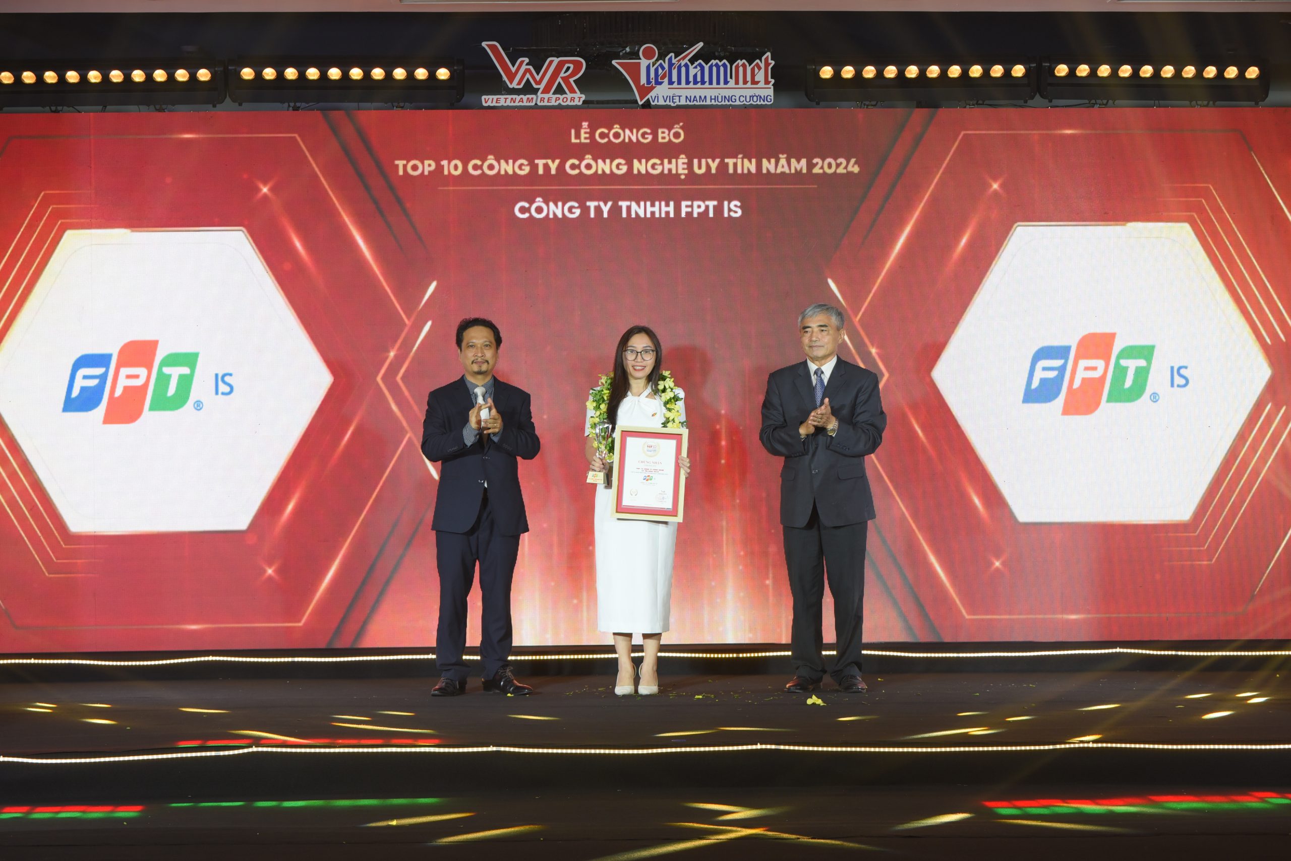 Top 10 Most Reputable Technology Companies in Vietnam 2024 (Category: Top 10 Reputable Digital Transformation Products, Services, and Solutions Providers in 2024)