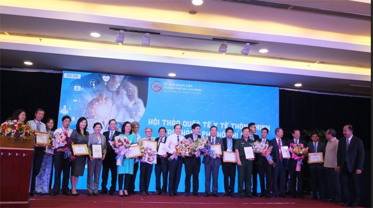 2019 Smart Healthcare Awards (awarded by Ho Chi Minh City Department of Health) – Second Prize – Nutritional Risk Warning System for Early Intervention (a module of FPT.eHospital 2.0 deployed by FPT IS for Cho Ray hospital)