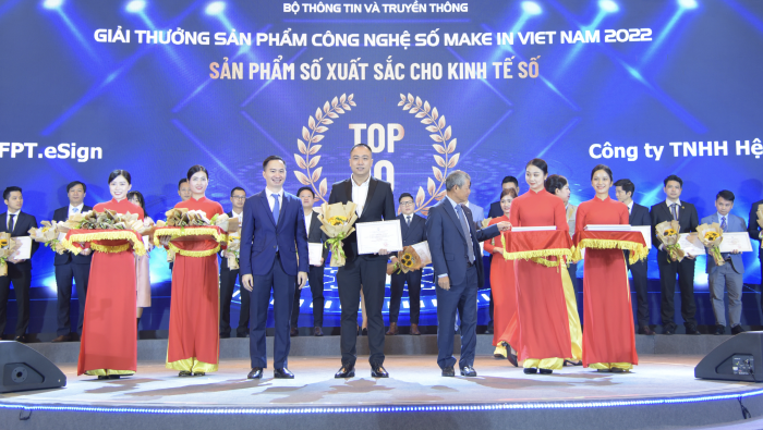 1 Di Din Fpt Is Nhn Gii Thung Top 10 Sn Phm S Make In Viet Nam Xut Sc Cho Kinh T S 