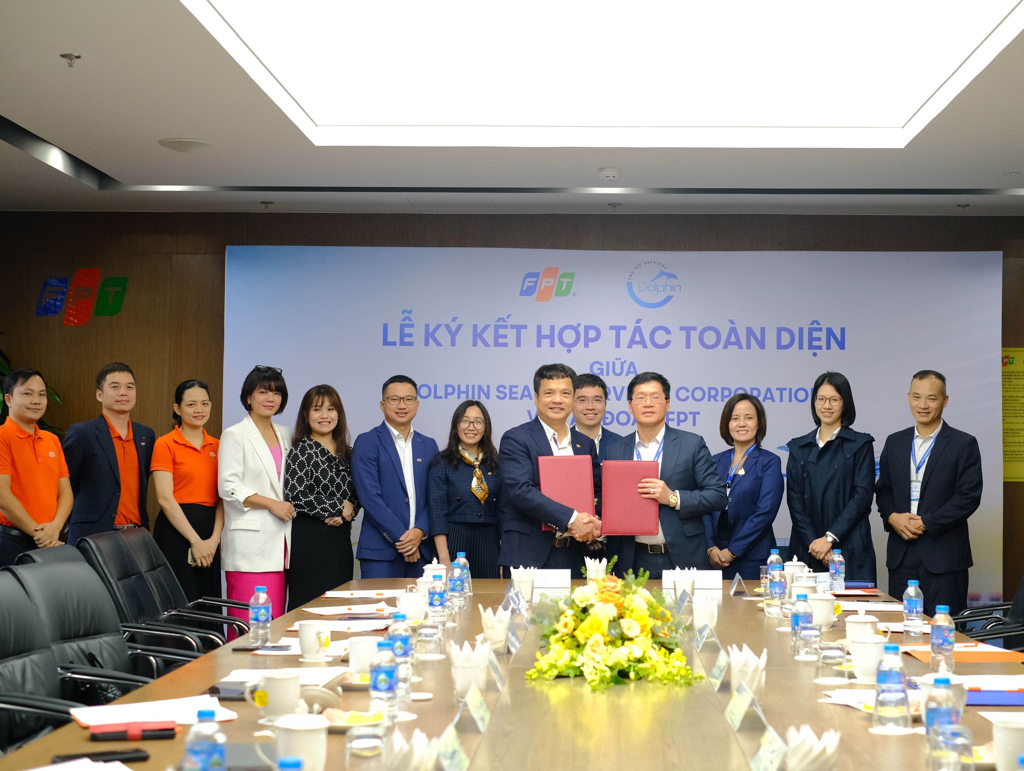 Dolphin Sea Air Services Corporation ký kết hợp tác chiến lược với FPT