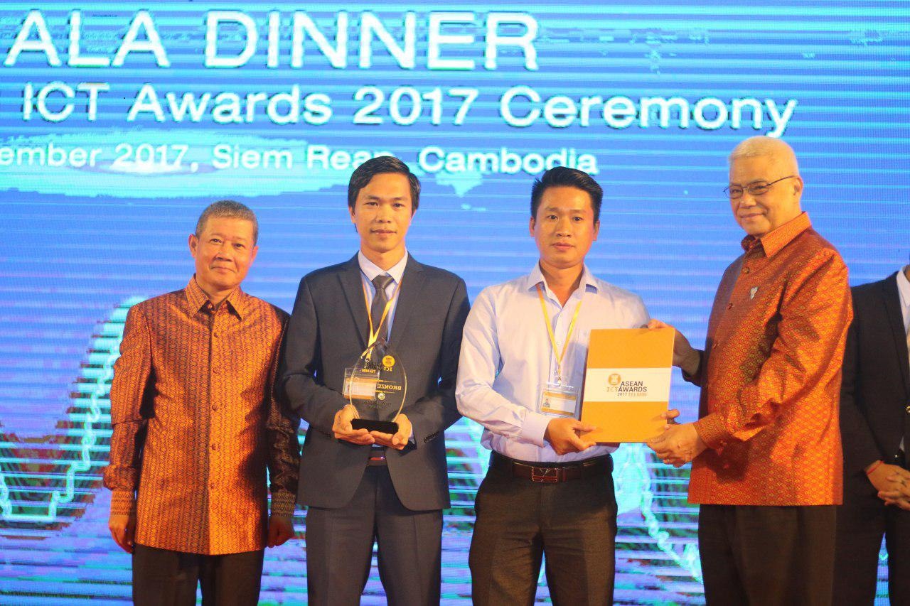 Hệ thống thông tin, quản lý và điều hành vận tải hành khách công cộng bằng xe buýt (FPT.iBus) đạt Giải thưởng Công nghệ thông tin – Truyền thông Đông Nam Á (ASEAN ICT Awards) 2017