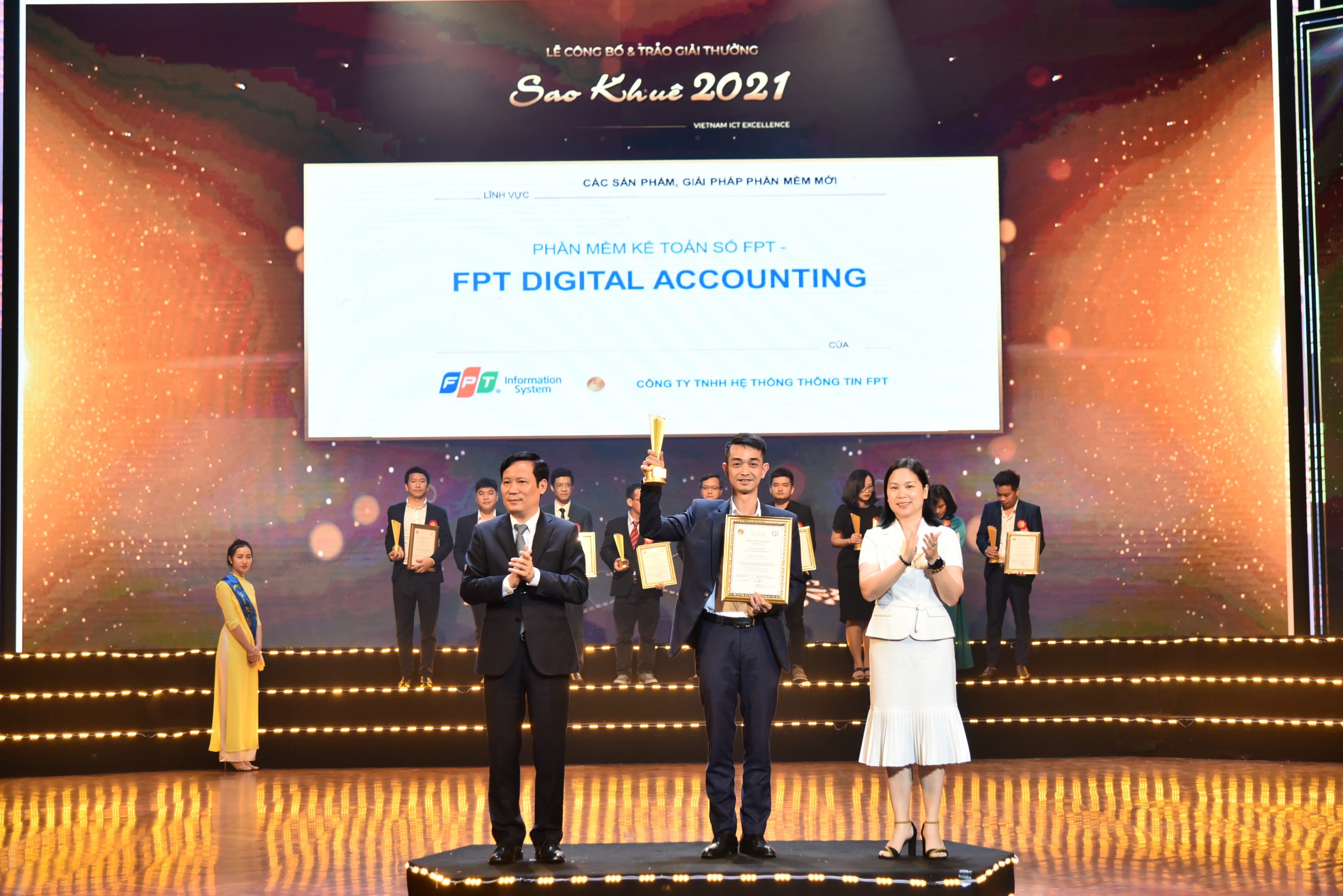 Phần mềm kế toán số FPT – FPT Digital Accounting đạt Giải thưởng Sao Khuê 2021