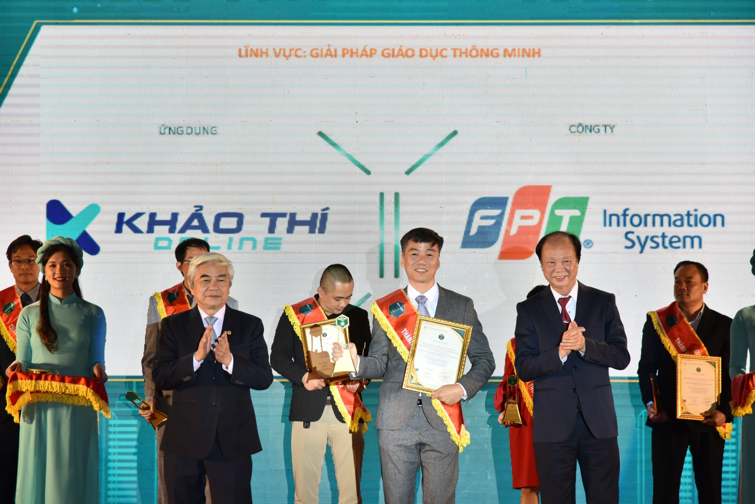 Phần mềm kiểm tra đánh giá quá trình ở bậc học phổ thông trên nền tảng cung cấp dịch vụ Khaothi.Online đạt Giải thưởng Thành phố thông minh Việt Nam 2022