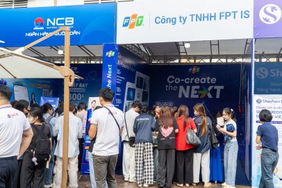 FPT đồng hành cùng Học viện Ngân hàng chào đón Tân sinh viên 2025, thúc đẩy ứng dụng AI trong ngành Ngân hàng