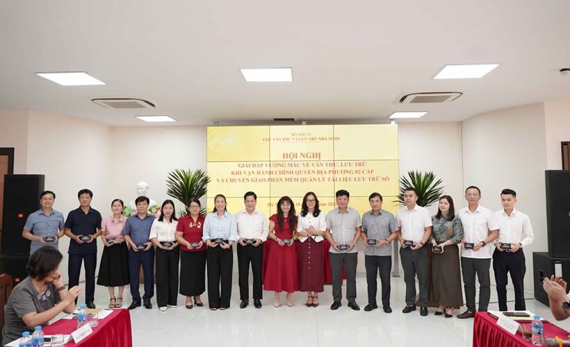 Trao Tang Phan Mem So Hoa Tai Lieu Isoma Cho 15 Tinh Phia Bac 1760890878