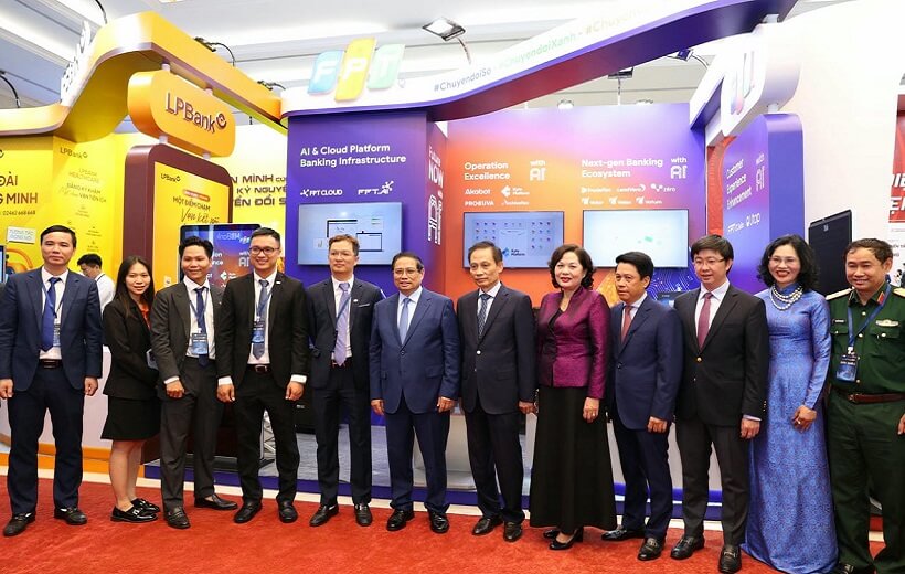 Ngân hàng thông minh: Xu hướng và chiến lược với Trí tuệ nhân tạo 6 Fpt Gioi Thieu He Sinh Thai Ung Dung Ai Cho Ngan Hang 1762220735