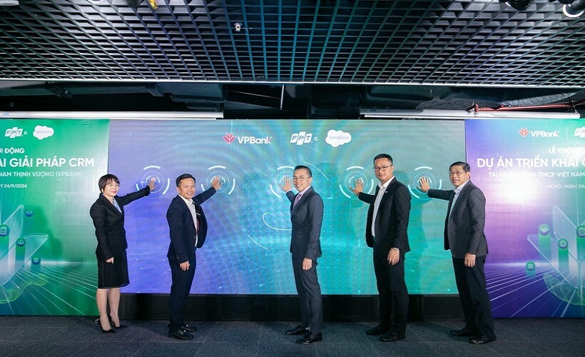 Fpt Is Dong Hanh Cung Vpb Trien Khai Ngan Hang So 1762136315