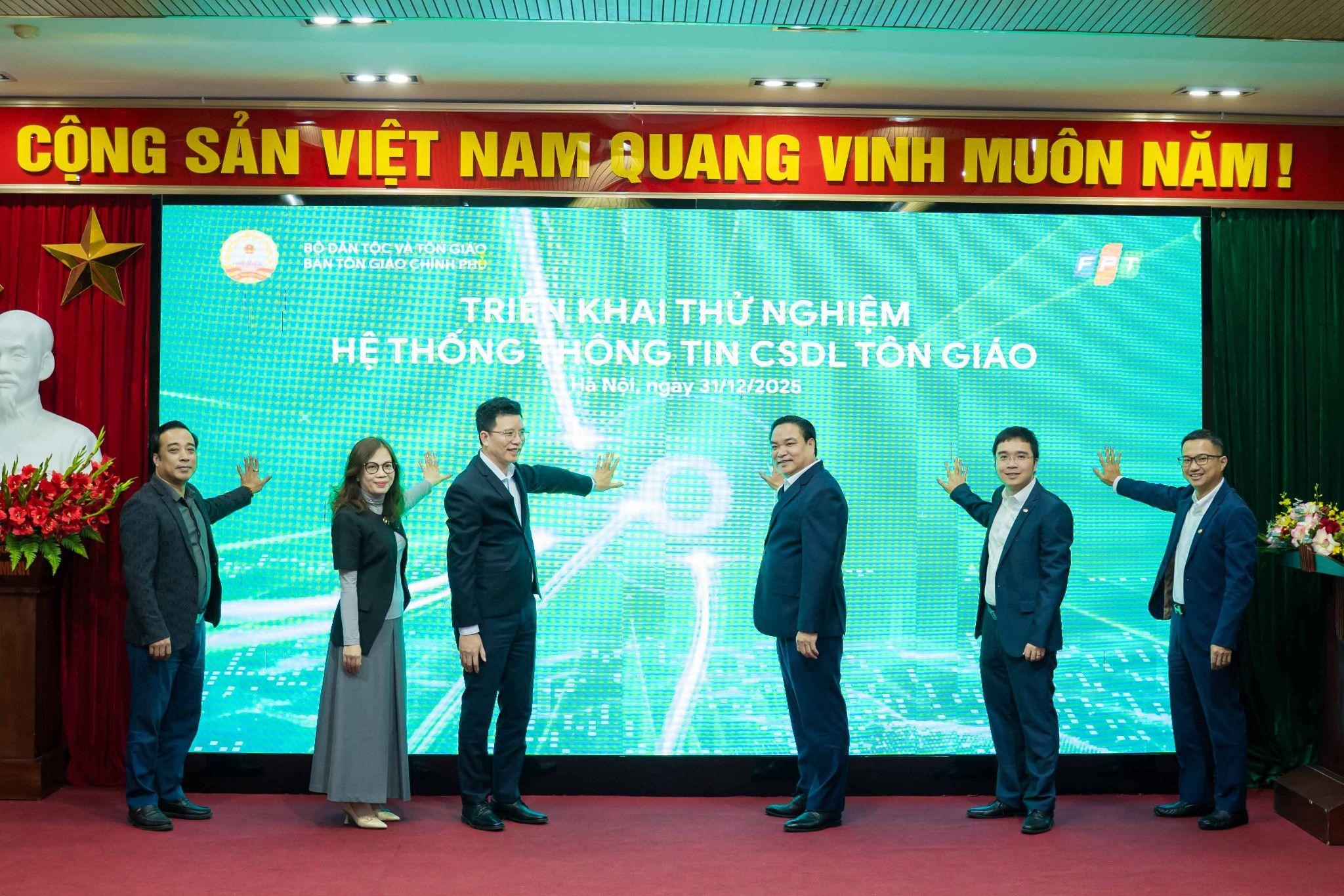 FPT đồng hành Bộ Dân tộc và Tôn giáo triển khai thử nghiệm Hệ thống thông tin Cơ sở dữ liệu phục vụ quản lý nhà nước về tôn giáo 5 Bộ Dân Tộc & Tôn Giáo Công Bố Triển Khai Thử Nghiệm Hệ Thống Thông Tin Csdl Tôn Giáo Với Sự đồng Hành Của Fpt 1767179537