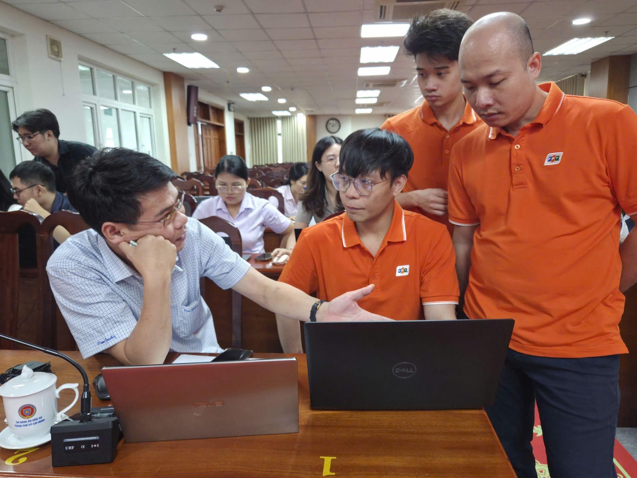 FPT đưa nền tảng số Make in Vietnam cùng ngành thi hành án dân sự tạo bước ngoặt đổi mới 7 Đội Ngũ Fpt Làm Việc Sát Sao Với Các đơn Vị Thads 1769068147