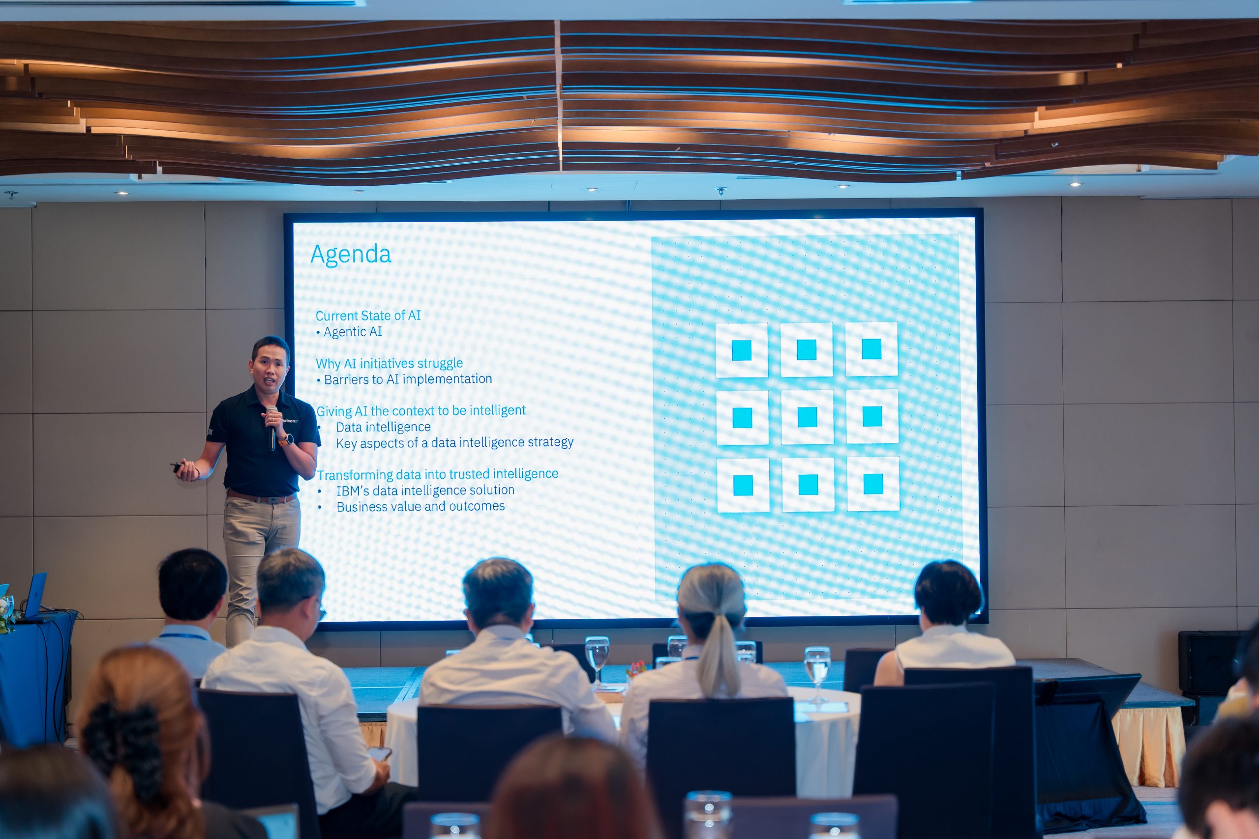 Chuyên gia từ FPT và IBM chia sẻ chiến lược vận hành thông minh từ dữ liệu và AI 11 Anh Linh Ibm 1774578188