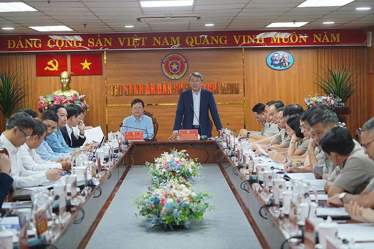 FPT đồng hành cùng TP HCM chuyển đổi số công tác thi hành án dân sự, góp phần xử lý đại án Trương Mỹ Lan 5 Bộ Trưởng Bộ Tư Pháp Nguyễn Hải Ninh đánh Giá Tp Hcm Là đơn Vị đi đầu Trong ứng Dụng Công Nghệ Thông Tin Của Ngành 1772792109