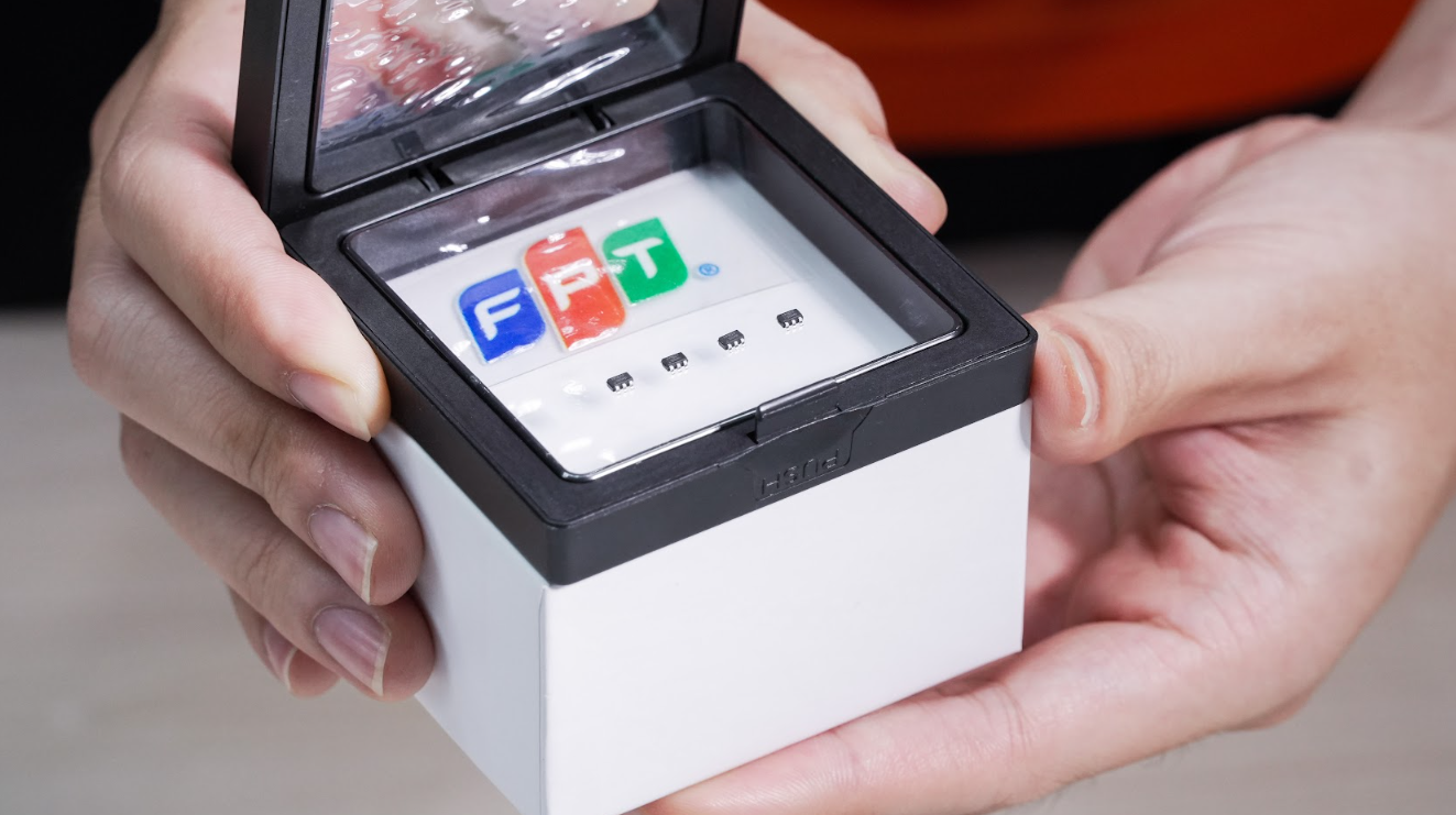 Lãnh đạo FPT: “Liên minh các doanh nghiệp cam kết thúc đẩy hệ sinh thái bán dẫn Việt Nam” 7 Fpt Xuất Lô Chip Nguồn Make In Vietnam đầu Tiên Sang Nhật Bản 1773289028