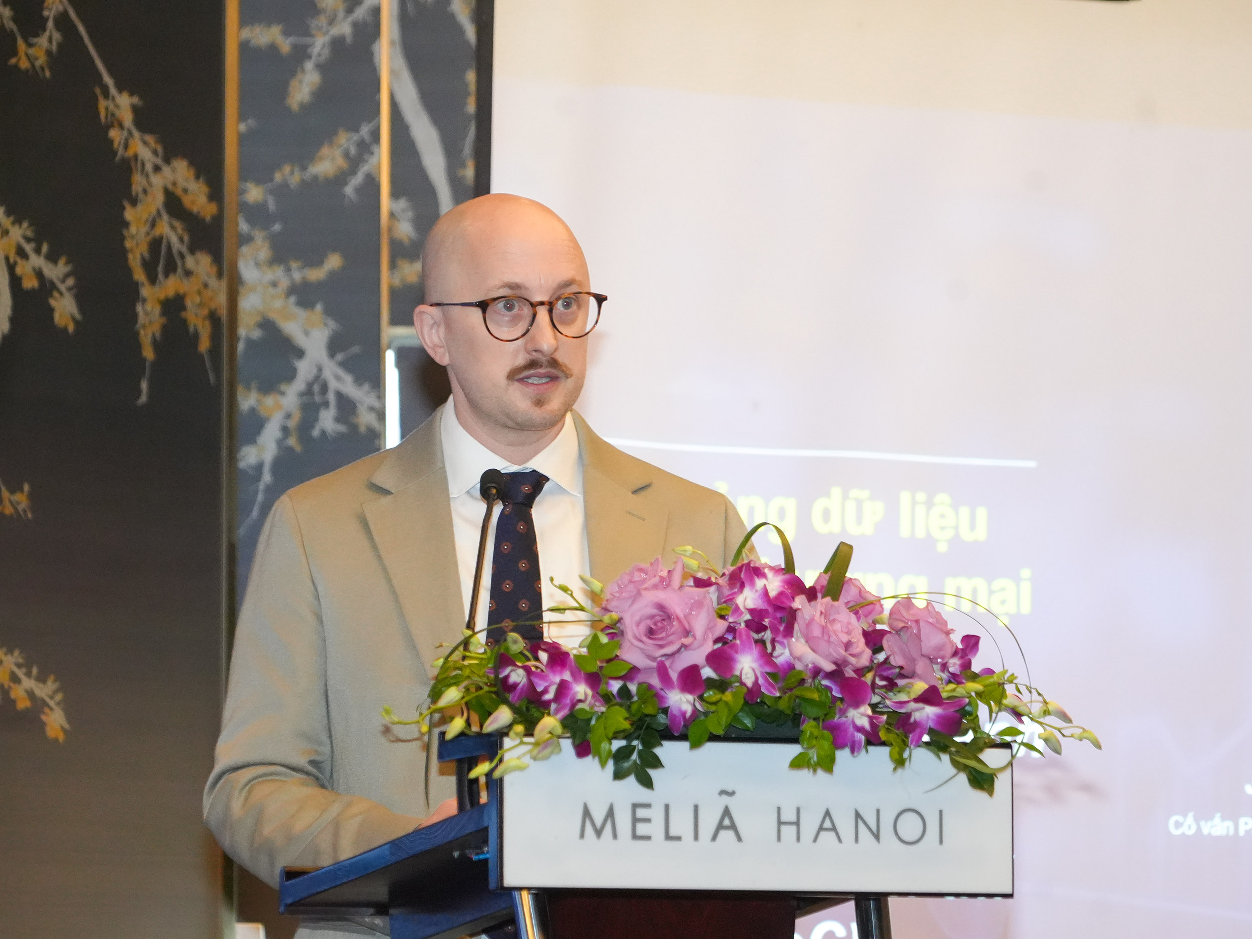 Hiệp hội Ngân hàng Việt Nam chính thức khởi động thí điểm nền tảng cơ sở dữ liệu tài trợ thương mại 6 Ông James Attwood 1774605414