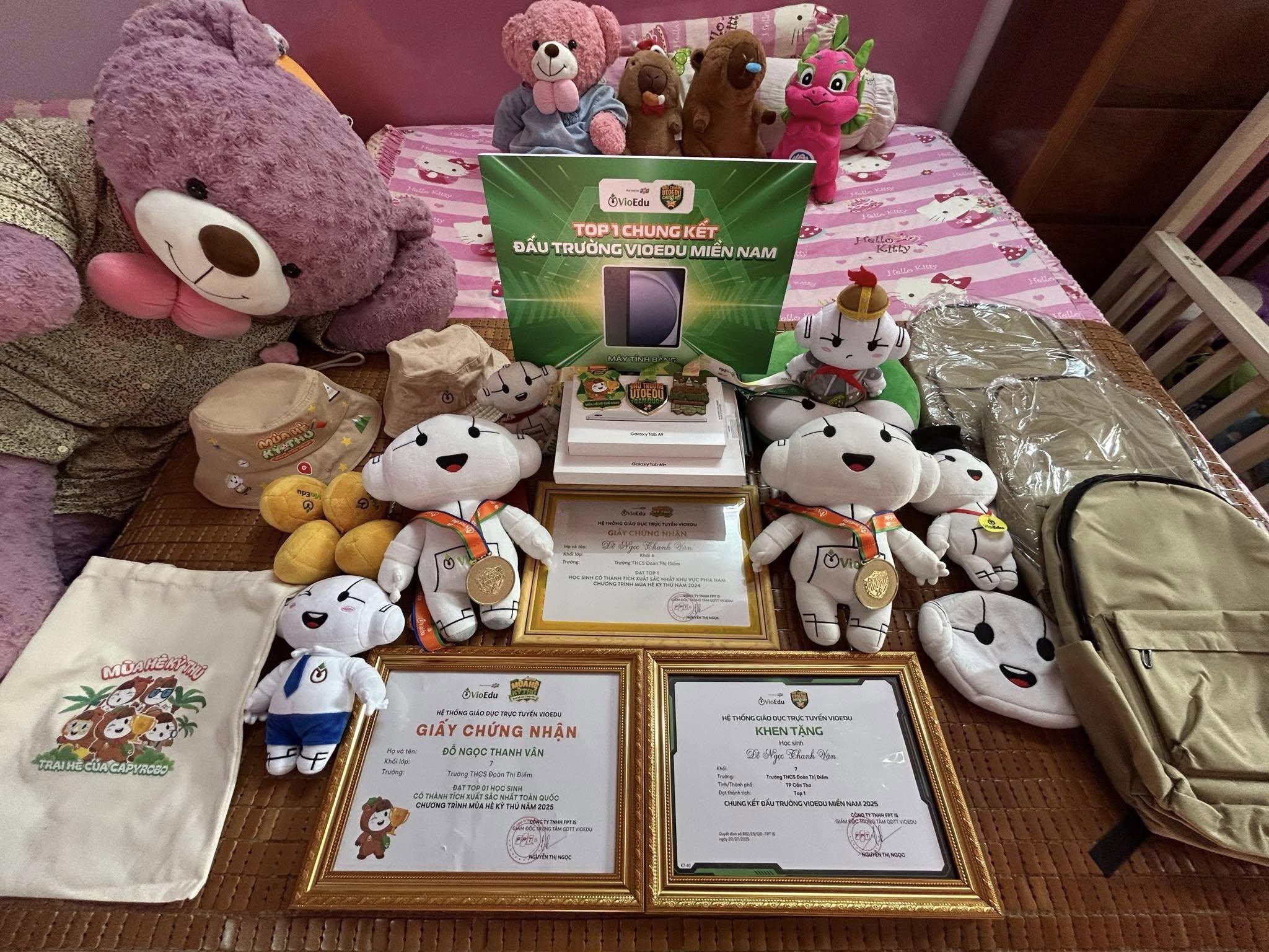 Mùa hè kỳ thú: Sân chơi "quốc dân" mỗi dịp hè về 4 Học Sinh Thích Thú “khoe Quà” Nhận được Từ Sân Chơi Mùa Hè Kỳ Thú 1775201731