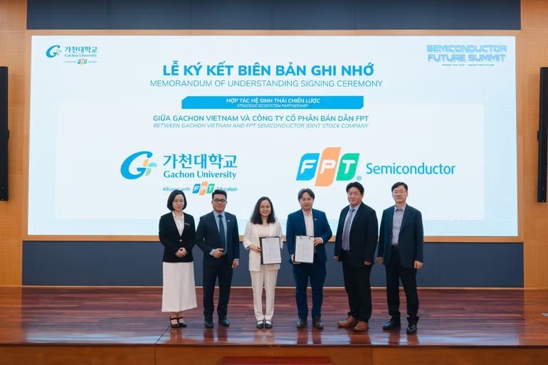 FPT cùng Đại học Gachon Hàn Quốc ra mắt chương trình cử nhân Công nghệ Bán dẫn và ký kết hợp tác thúc phát triển nhân lực chất lượng cao 6 Lễ Ký Kết Hợp Tác Giữa Gachon Vietnam Và Fpt Về Phát Triển Nguồn Nhân Lực Bán Dẫn 1776336880