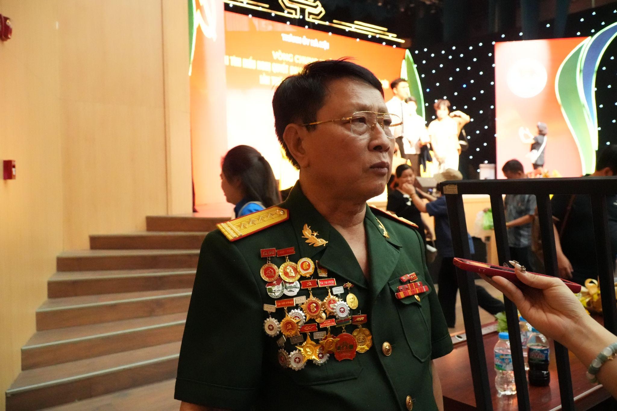 FPT đồng hành cùng Cuộc thi tìm hiểu Nghị quyết Đại hội Đảng bộ Hà Nội lần thứ XVIII 10 Ông Đinh Tiên Hưởng Chia Sẻ Về Trải Nghiệm Tham Gia Cuộc Thi Trực Tuyến 1776244754