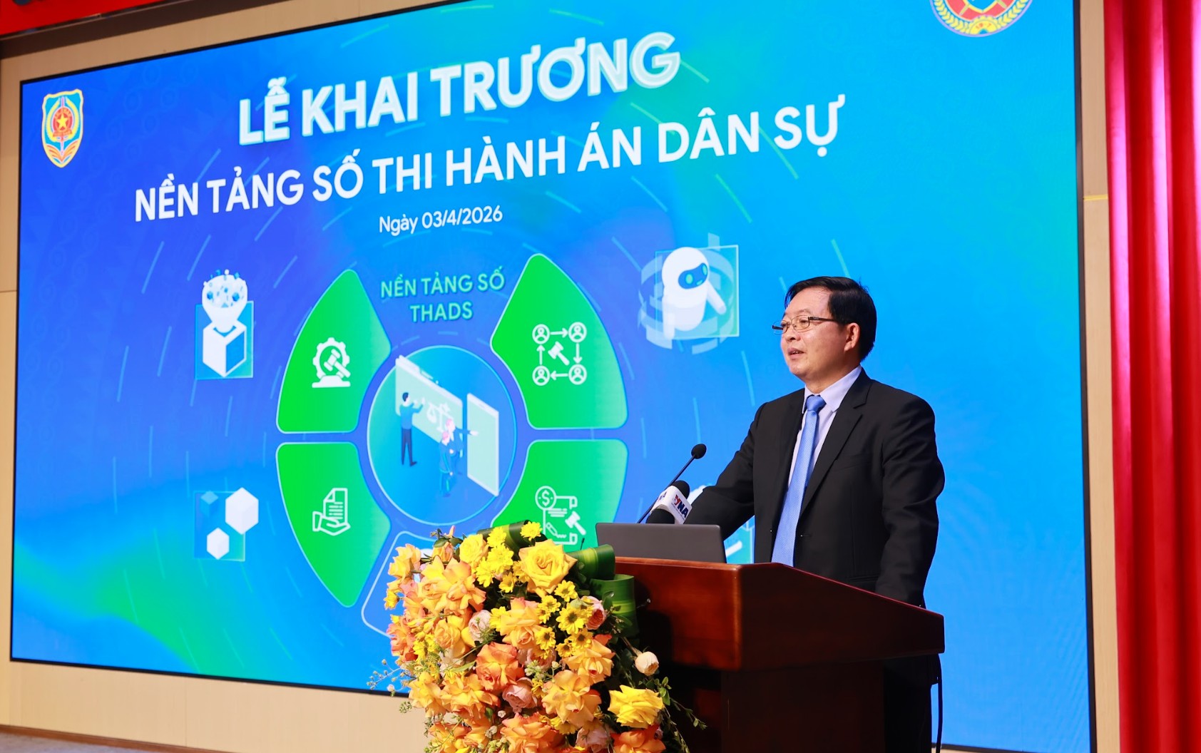 Chủ tịch FPT Trương Gia Bình: Nền tảng số Thi hành án dân sự là kỳ tích thực thi Nghị quyết 57/NQ-TW 8 Phó Thủ Tướng Chính Phủ Hồ Quốc Dũng Chia Sẻ Về Nền Tảng Số Thi Hành án Dân Sự 1775450733