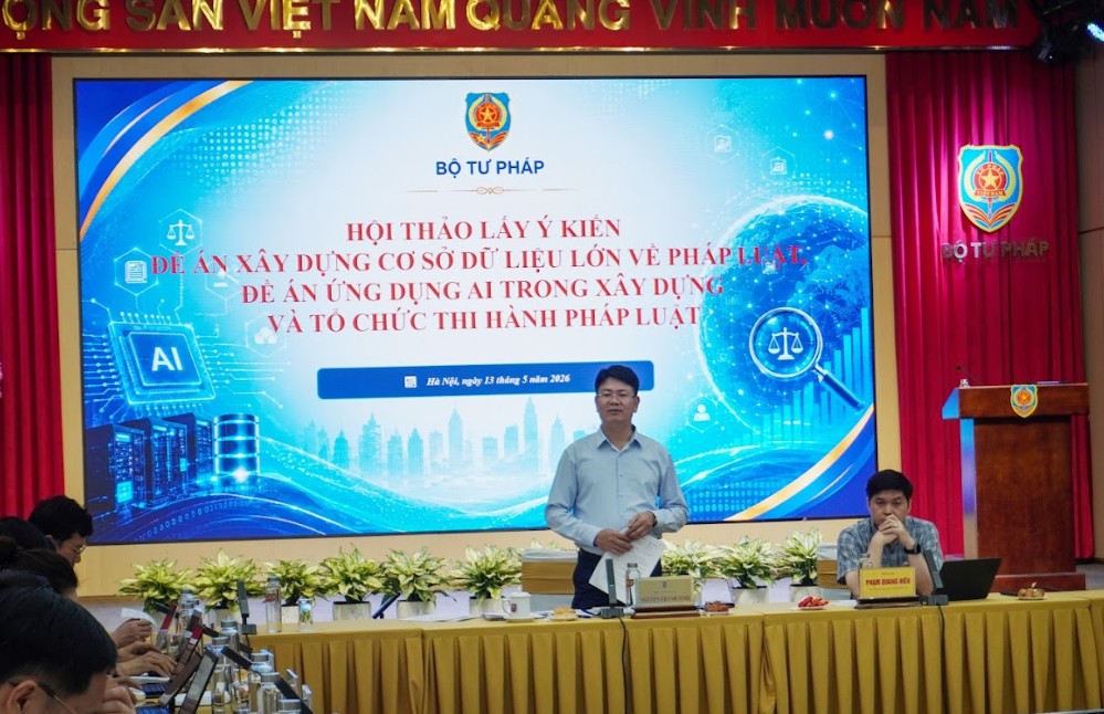 FPT đồng hành cùng Bộ Tư pháp tại Hội thảo lấy ý kiến đề án xây dựng cơ sở lớn về pháp luật và đề án ứng dụng AI trong xây dựng và tổ chức thi hành pháp luật 6 Thứ Trưởng Bộ Tư Pháp Nguyễn Thanh Tinh Phát Biểu Tại Hội Thảo 1779103330