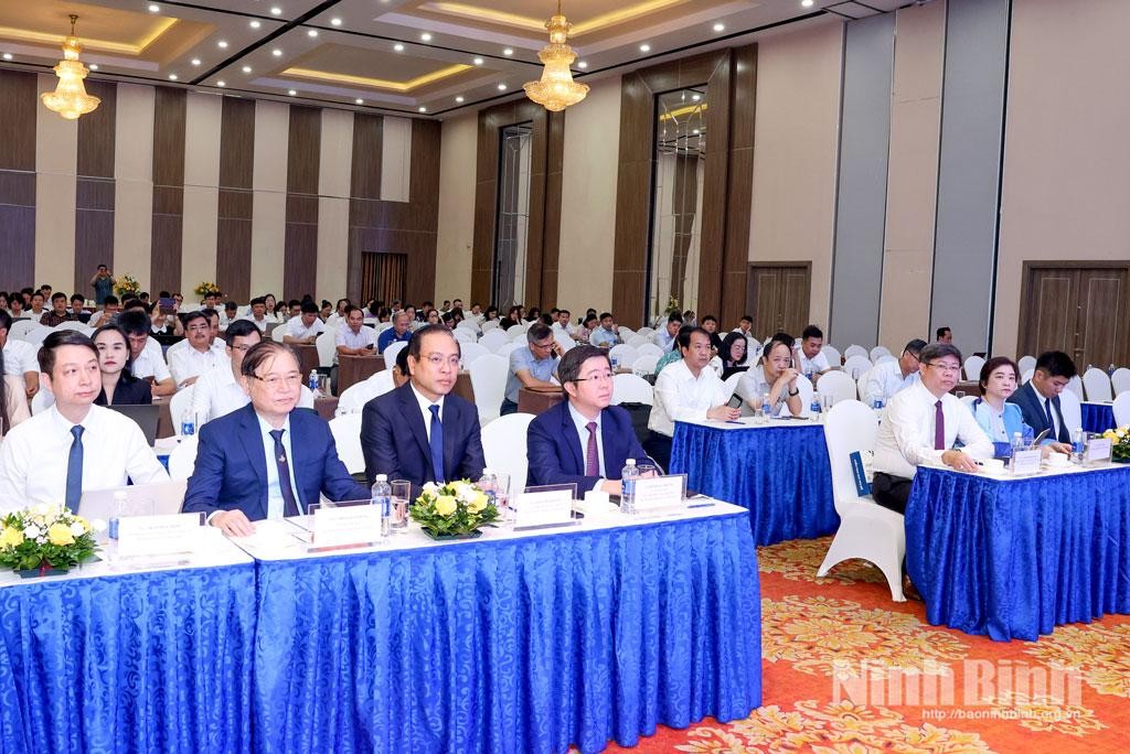 FPT chung tay dẫn dắt văn hóa số bằng sức mạnh công nghệ 5 Các đại Biểu Dự Lễ Khai Mạc Diễn đàn Quốc Gia Số Việt Nam 2026 1780905725