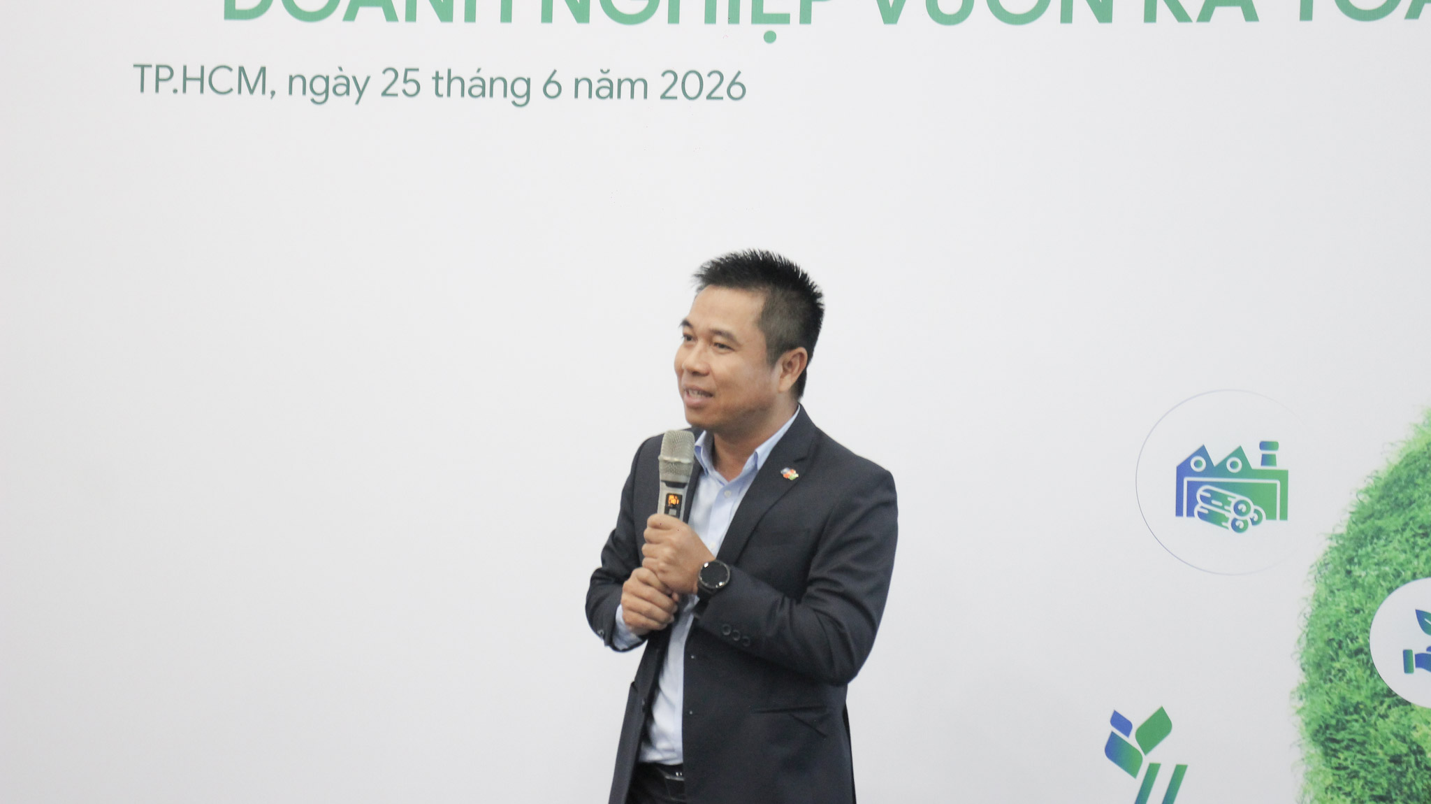 FPT và SGS Việt Nam đồng hành cùng doanh nghiệp ngành Gỗ xây dựng "hộ chiếu xanh" vươn ra thị trường toàn cầu 8 Ông Đặng Trường Thạch Phó Chủ Tịch Điều Hành Kiêm Phó Tổng Giám đốc Fpt Is, Tập đoàn Fpt 1782725297