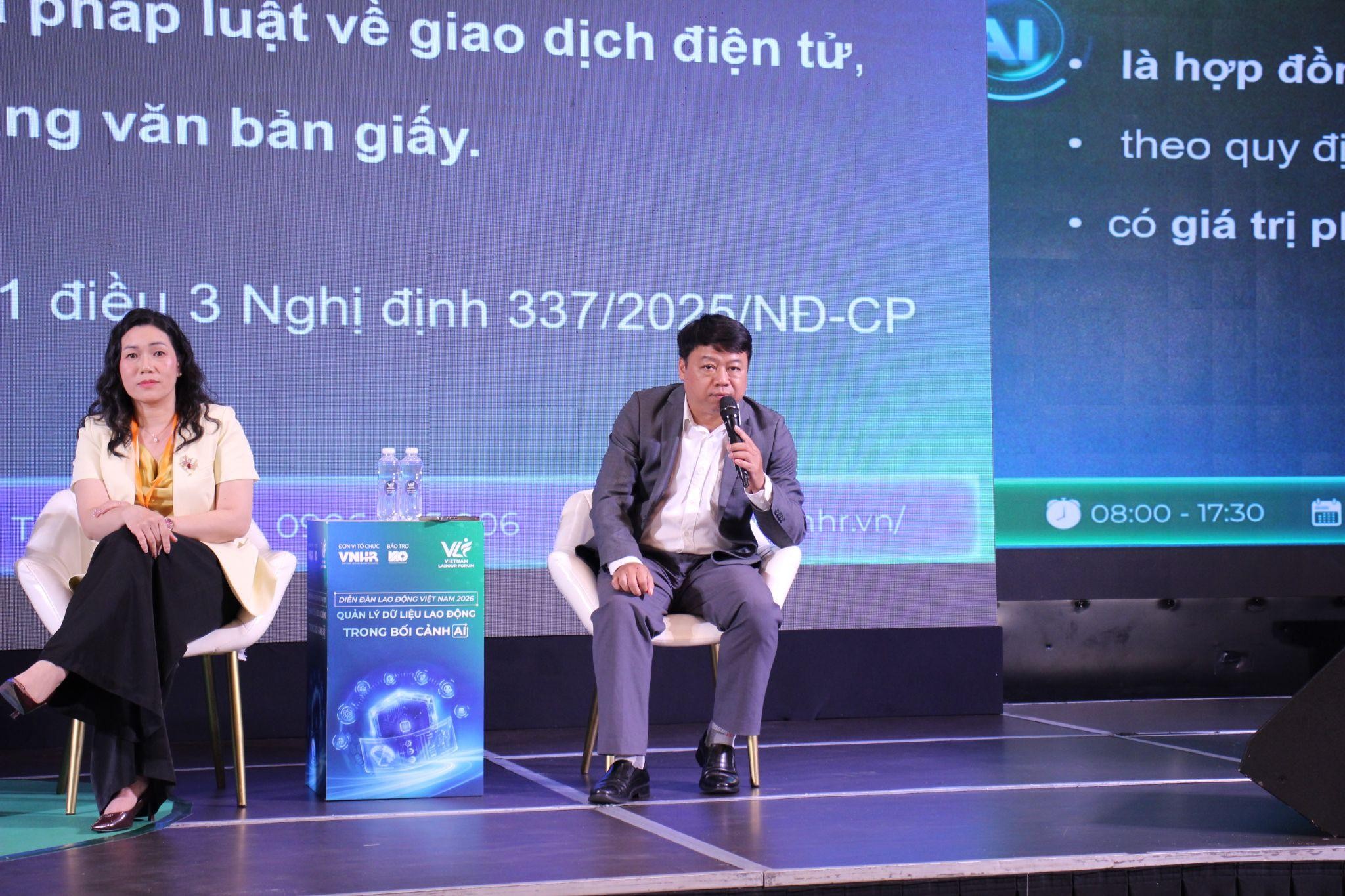 FPT cùng doanh nghiệp làm chủ lộ trình triển khai hợp đồng lao động điện tử chuẩn Nghị định 337/2025/NĐ-CP 9 Ông Nguyễn Tá Anh Chia Sẻ Kinh Nghiệm Triển Khai Thực Tế Hợp đồng Lao động điện Tử Tại Doanh Nghiệp Hiện Nay 1780904493