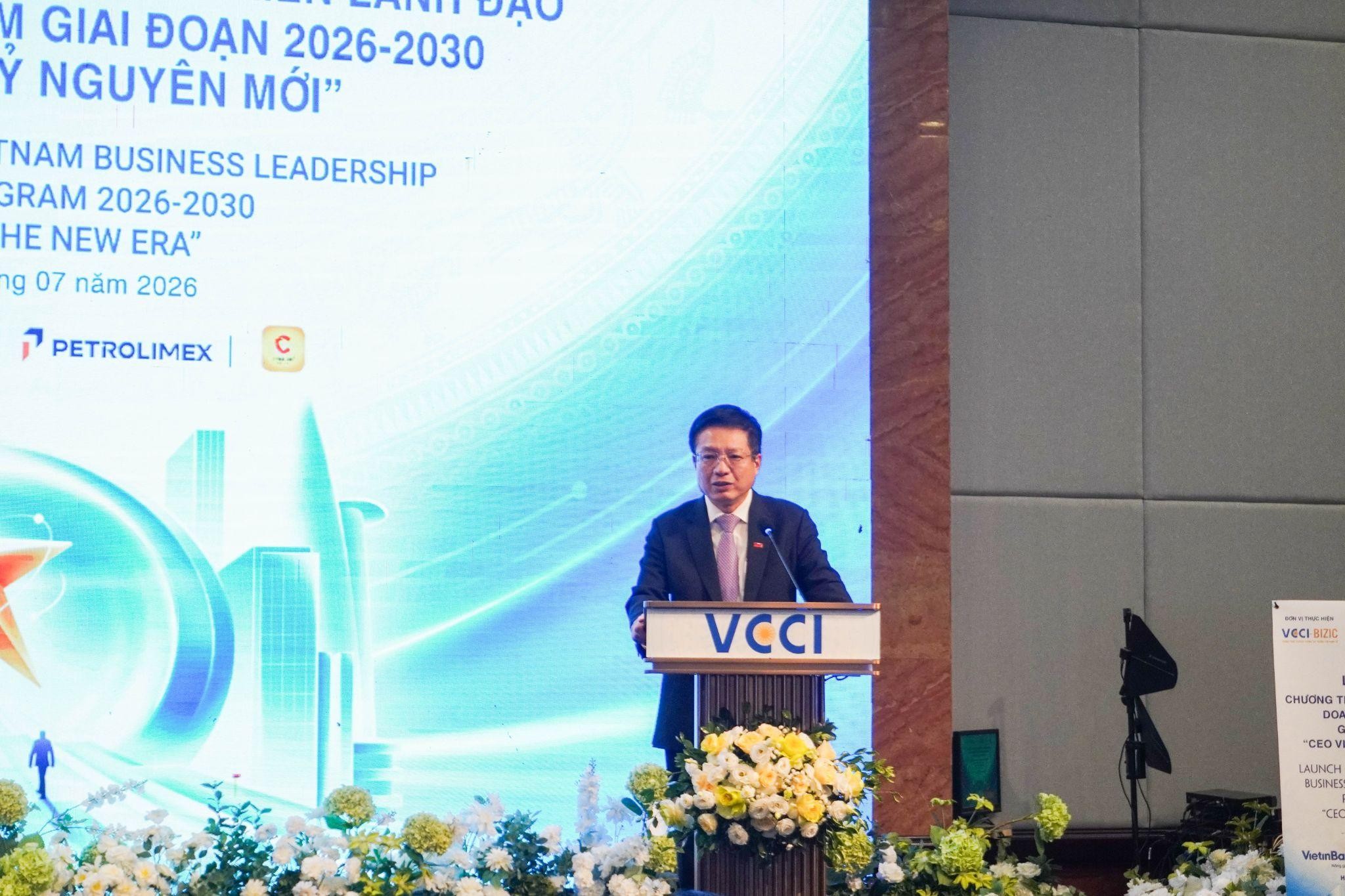 FPT đồng hành cùng VCCI trong chương trình 10.000 CEO Việt Nam kỷ nguyên mới 9 Pgs.ts Hồ Sỹ Hùng Chủ Tịch Vcci Phát Biểu Khai Mạc 1785146881