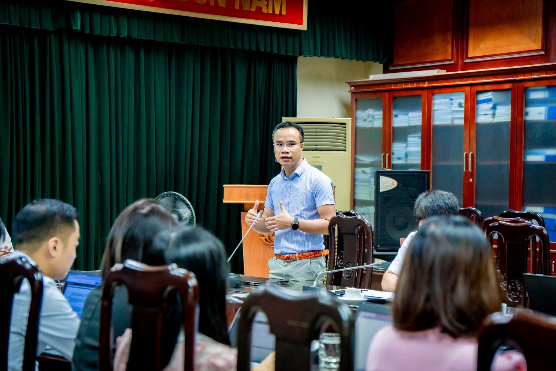 FPT tập huấn cách ứng dụng AI nhằm tối ưu hiệu quả công việc cho cán bộ Cục Hạ tầng và Thiết bị y tế 8 Anh Phạm Thanh Tùng, Giám đốc Khối Chăm Sóc Sức Khỏe Fis 1787890434