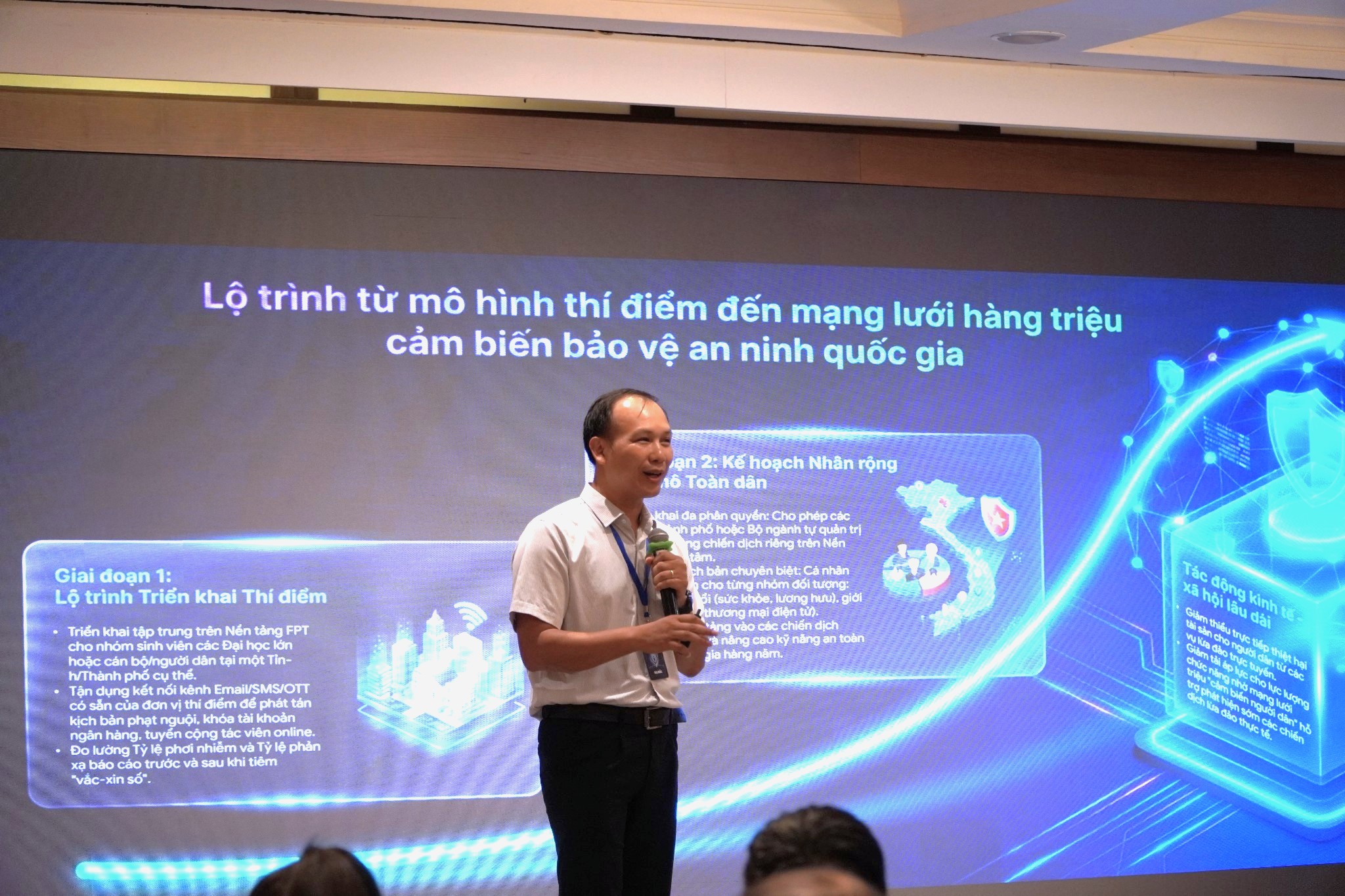 FPT đề xuất nền tảng đào tạo giả lập quốc gia nâng cao phản xạ chống lừa đảo số 7 Chuyên Gia Tư Vấn An Ninh Mạng Toàn Cầu Từ Fpt Chia Sẻ Chi Tiết Về Mô Hình Và Lộ Trình Triển Khai Nền Tảng đào Tạo Giả Lập Quốc Gia Về An Ninh Mạng Cho Toàn Dân 1786952904