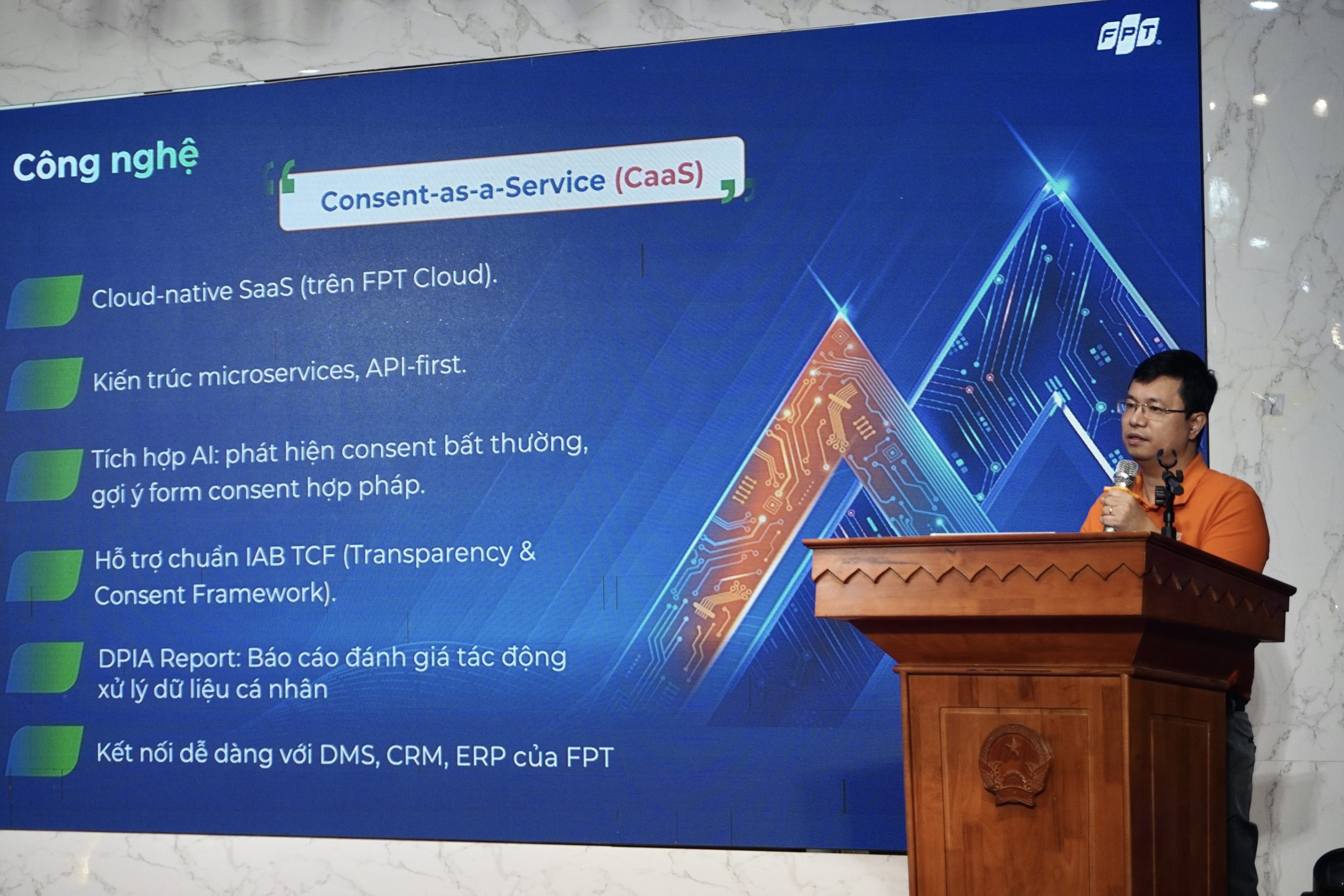 FPT đồng hành cùng VCCI hỗ trợ doanh nghiệp triển khai Luật Bảo vệ dữ liệu cá nhân 11 Dsc07424 1786087584