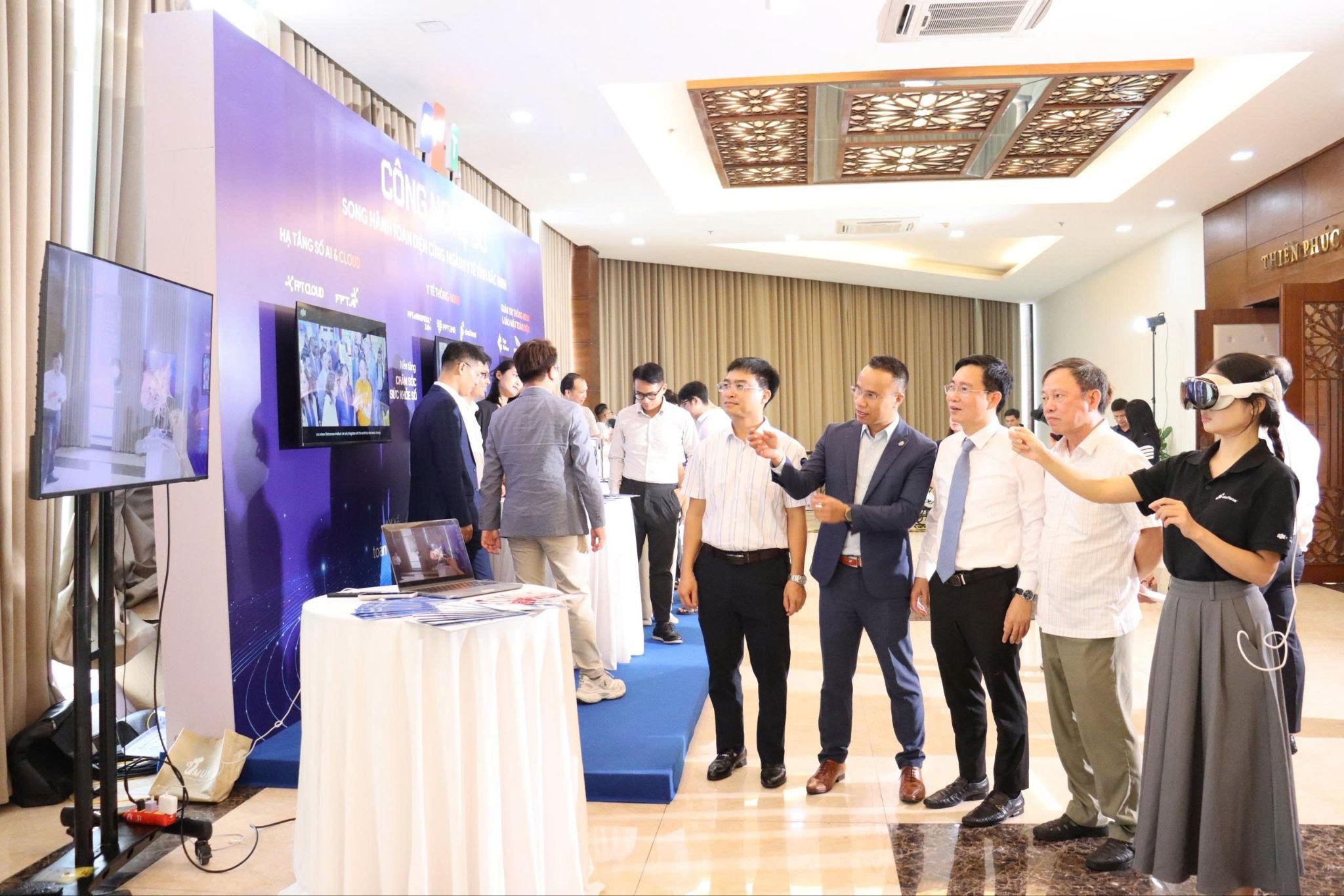 FPT cùng Bắc Ninh thúc đẩy triển khai hệ sinh thái Y tế Thông minh trên nền tảng AI, hạ tầng số và an ninh dữ liệu 8 Không Gian Triển Lãm Tại Hội Thảo“kiến Tạo Hệ Sinh Thái Y Tế Thông Minh Trên Nền Tảng Ai, Hạ Tầng Số Và An Ninh Dữ Liệu” Do Sở Y Tế Bắc Ninh Phối Hợp Cùng Tập đoàn Fpt Tổ Chức. Ảnh Thanh Hương Báo Bắc Ninh 1790046836