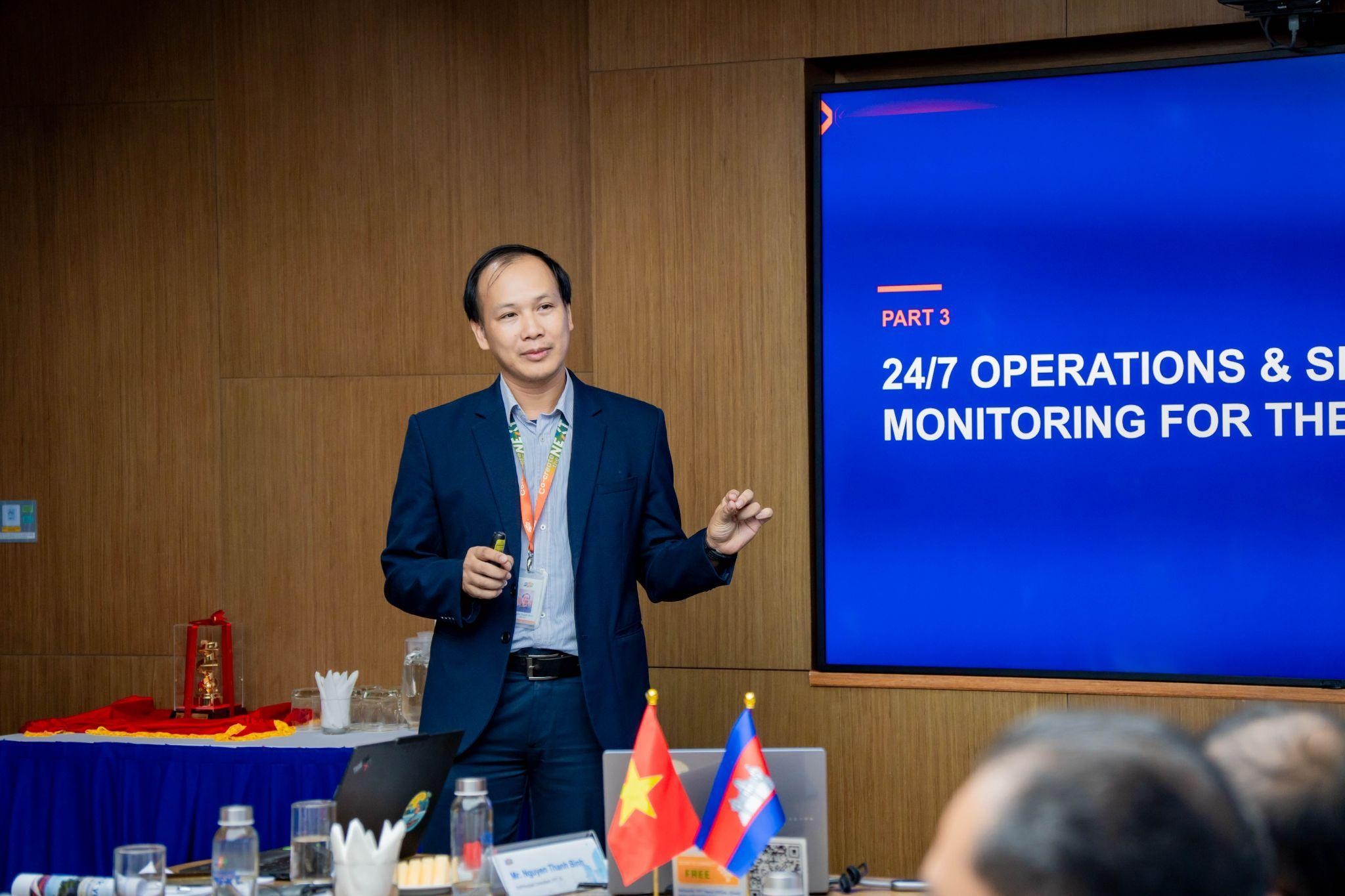 Phái đoàn Bộ Kinh tế và Tài chính Campuchia (MEF) thăm và làm việc tại Tập đoàn FPT về kinh nghiệm xây dựng, vận hành hệ thống mạng đấu thầu quốc gia 11 Các Chuyên Gia Fpt Chia Sẻ Tại Buổi Làm Việc 1791427866