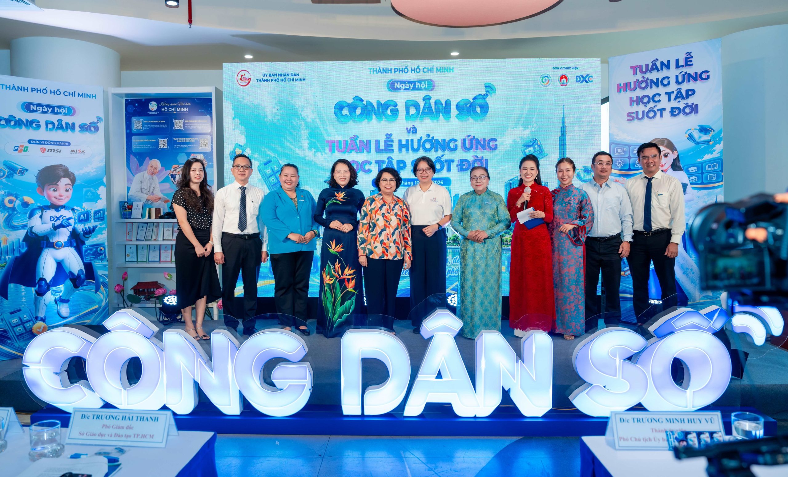 FPT cùng Trung tâm Chuyển đổi số TP.HCM lan toả “Hành trình số” đến gần hơn với người dân 14 Dsc06639' 1791795461