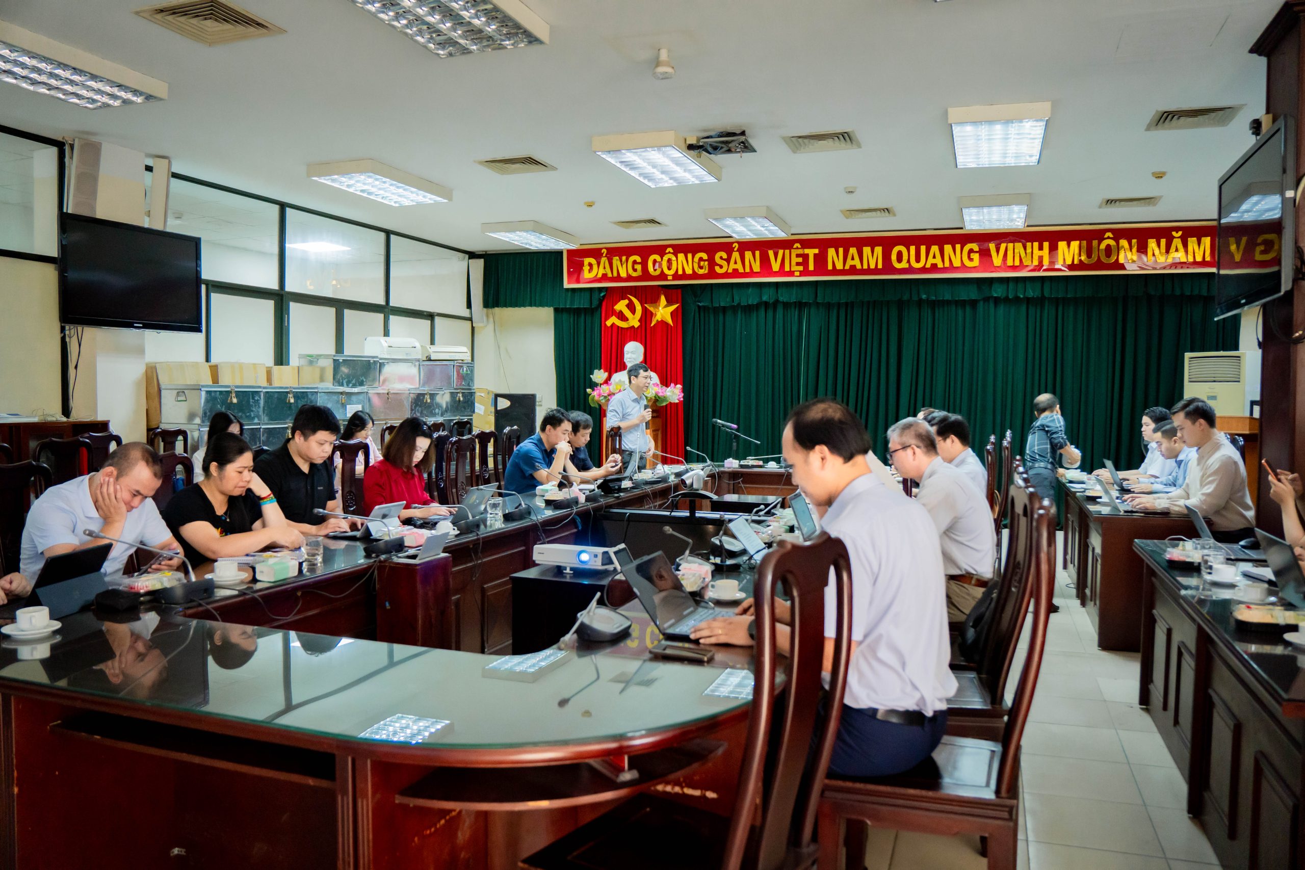 Chuyên gia FPT chia sẻ kiến thức an toàn thông tin và kiến trúc dữ liệu phục vụ chuyển đổi số ngành Y tế 7 Toàn Cảnh Buổi đào Tạo 1793178183