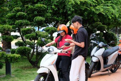 FPT IS cùng Dat Bike mang trải nghiệm lái xe ‘xanh’ tới CBNV